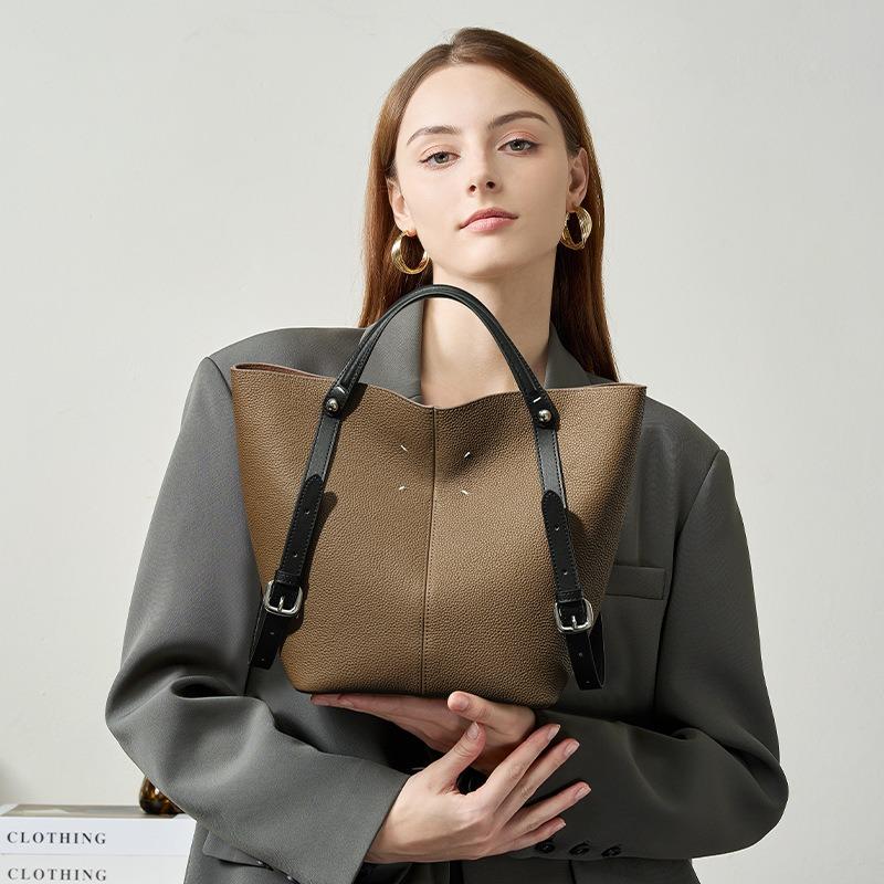 First Layer Cowhide Vegetable Basket Bag, Genuine Leather Messenger Summer Women's Bucket Bag, Office Worker Niche High-end Handbag