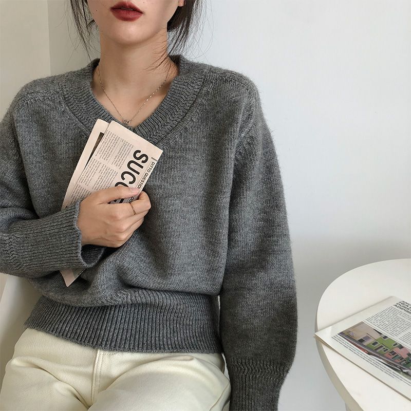 Women's Autumn & Winter French V-Neck Sweater Japanese Lazy Style Retro High-End Knit Top Outer Wear