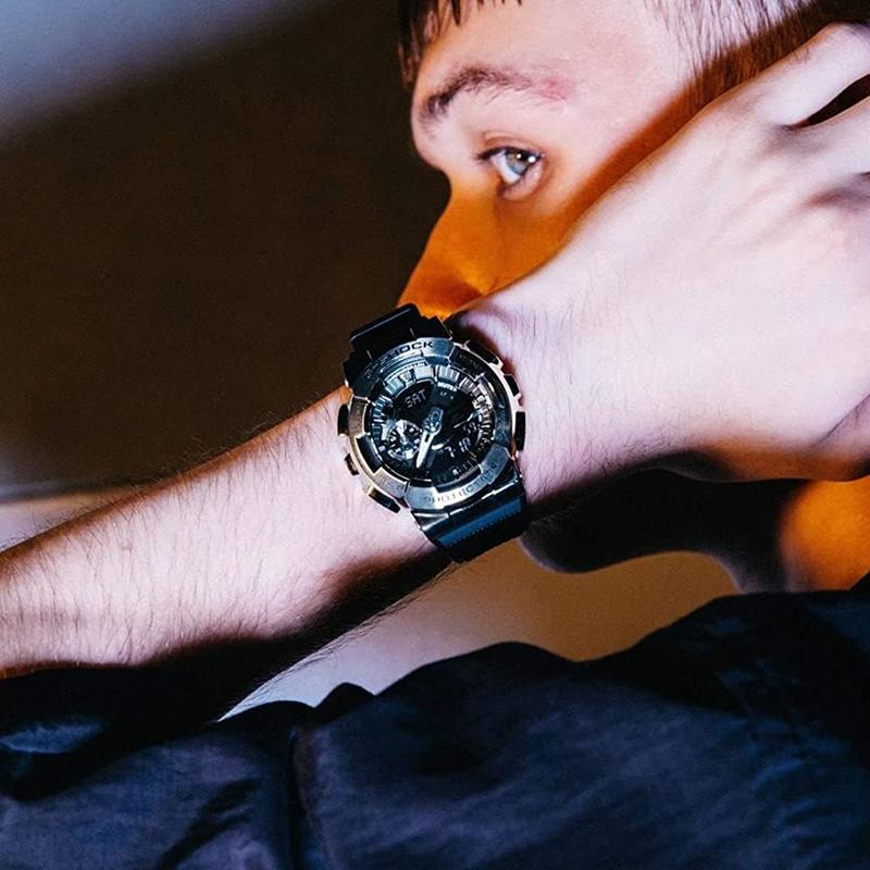 Casio 200m Waterproof Fashion Quartz Movement Resin Strap Japanese and Korean Watch for Men and Women Black Dial GM-110-1ACR