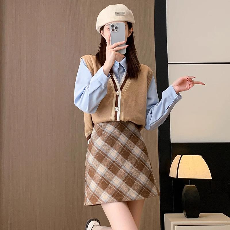 Women's High Waist Gray Plaid Woolen A-line Short Skirt - Autumn 2025 Edition