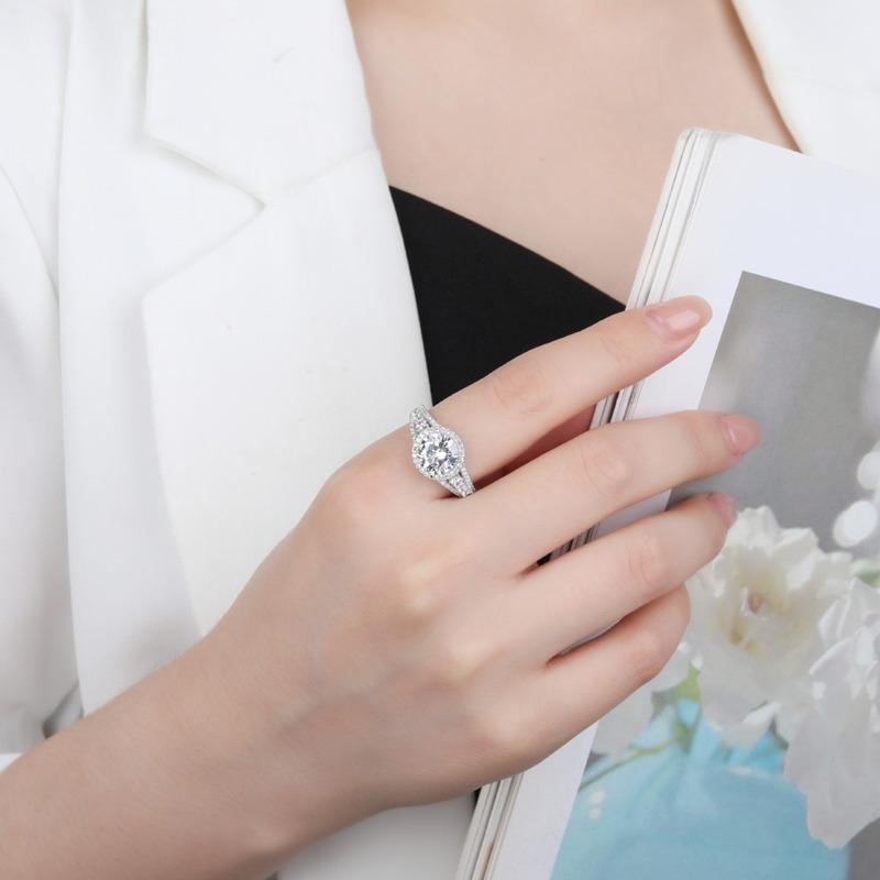 Bague Ringen Runder 8-mm-Ring mit künstlichem Diamant und voller Diamanteinlage. Verlobungs- und Antragsring aus 925er-Sterlingsilber mit 5A-Zirkon