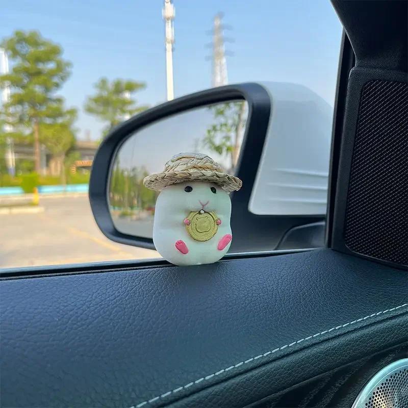 Car Interior Decoration Cartoon Animal Center Console Personalized Room Dining Table and Desk Decoration  Car Mounted Ornaments