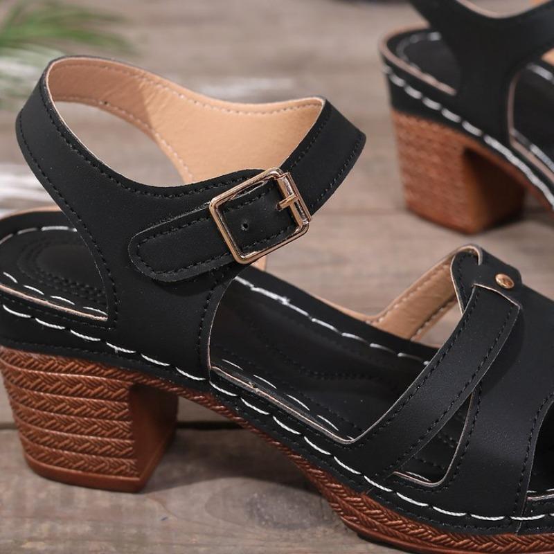 Plus-size Shoes One-shoulder Shoes High-heeled Slippers New Thick-heeled Flip-flops