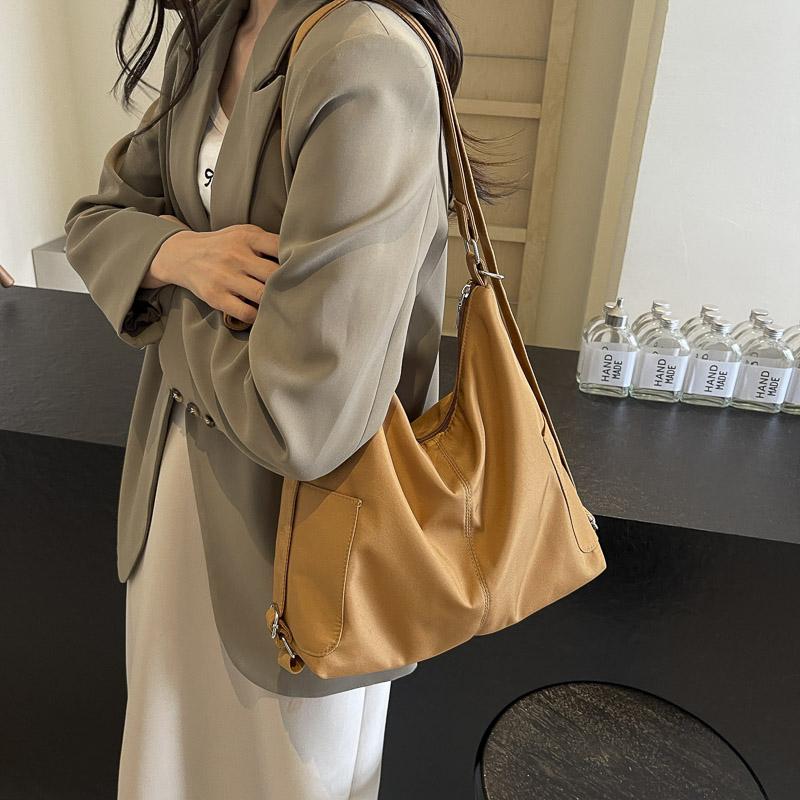 Einfarbige Tragetasche Damen-Schultertasche Große Kapazität Reise-Rucksack Umhängetasche