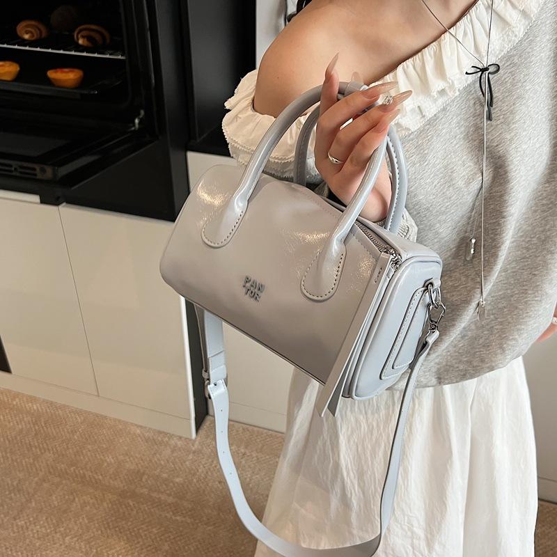 Fashion Handbag Women's New Messenger Bag