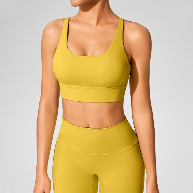 Cross-Back Shockproof Sports Bra: European-American Fitness Tank Top with Thin Straps for Yoga and Nude Comfort