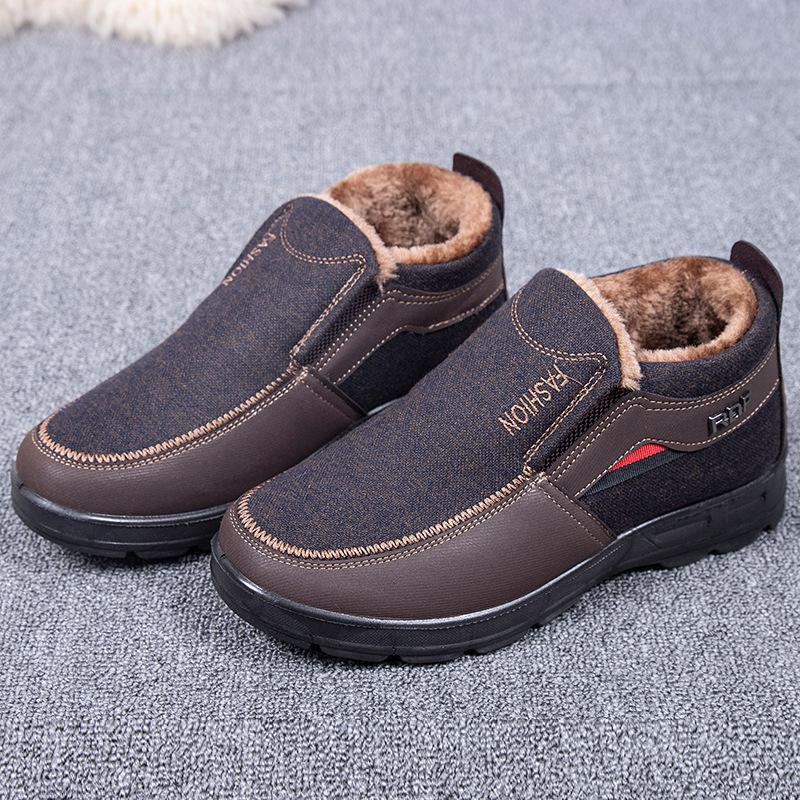 Winter old Beijing cloth shoes men's cotton shoes warm and velvet middle-aged and elderly father shoes non-slip soft sole thickened elderly men's shoe