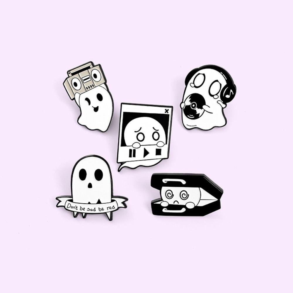 

Creative White White Ghost Pin Funny Ghost Ghost Series Brooch Backpack 04