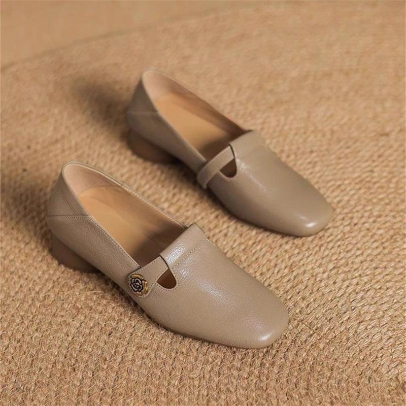 2025 spring and autumn new retro small leather shoes thick heel camellia single shoes soft leather soft sole shallow mouth loafers women