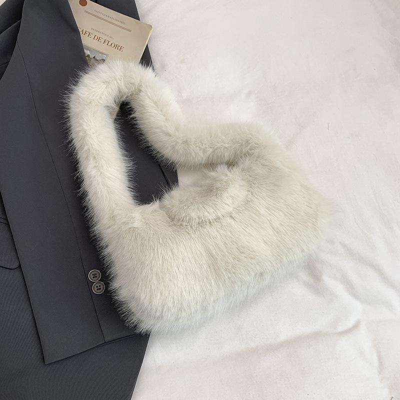 

Large-capacity plush bag women s 2025 autumn new foreign-style casual shoulder bag tote bag fluffy bucket bag