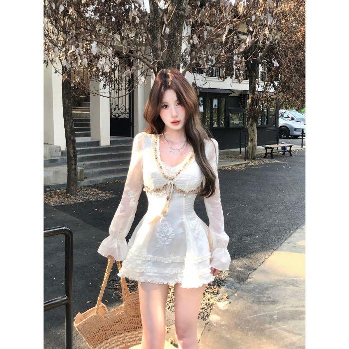 Double suit, middle invisible zipper, pure desire design embroidery dress, women's autumn long-sleeved waist skirt