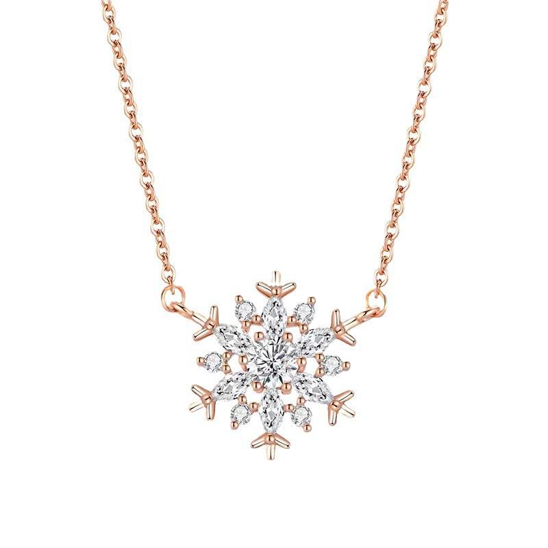 Winter Snowflake Necklace: Elegant Clavicle Chain for Sweaters in Korean Style.