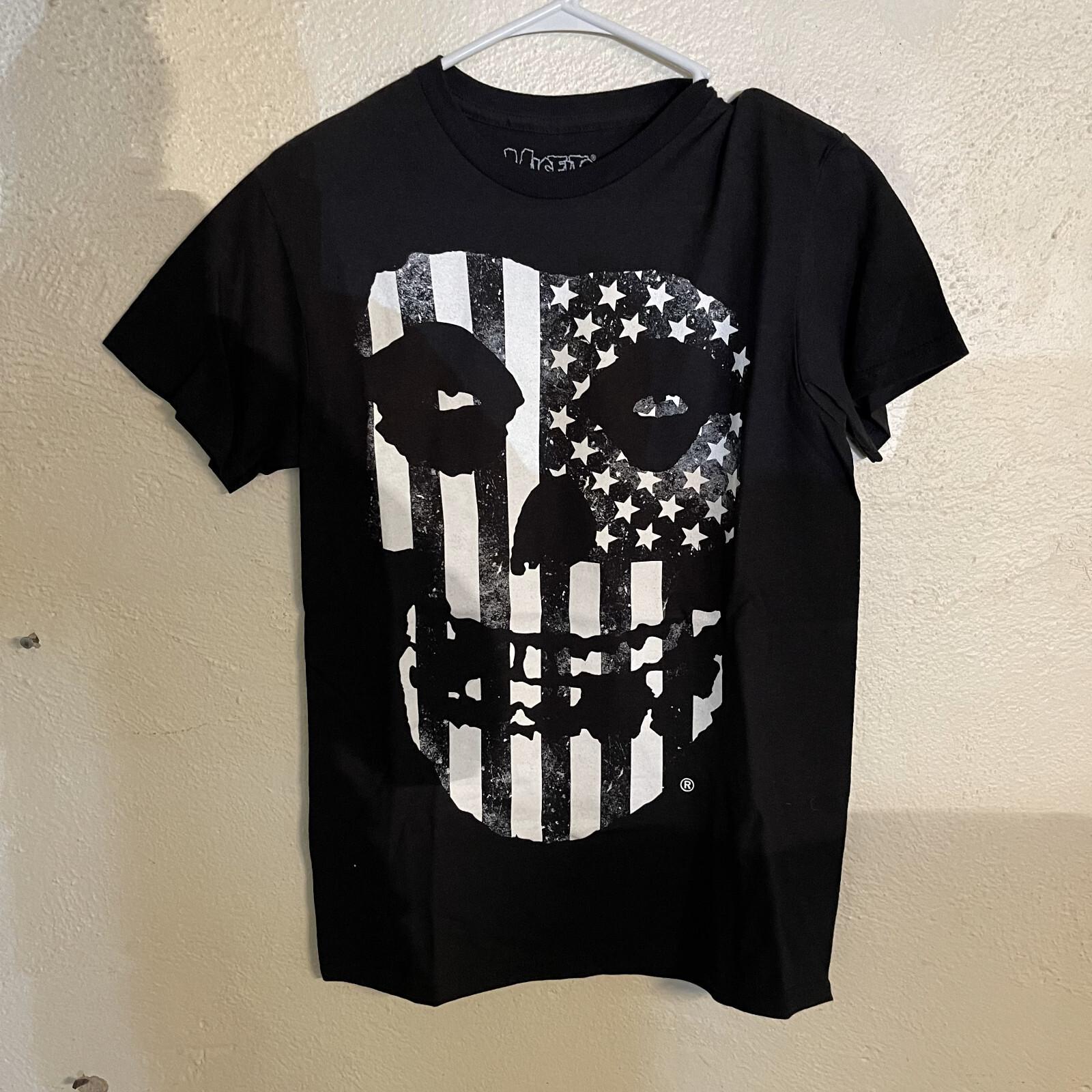 Band T-Shirt - MISFITS - USA Flag Skull - Black - Small S