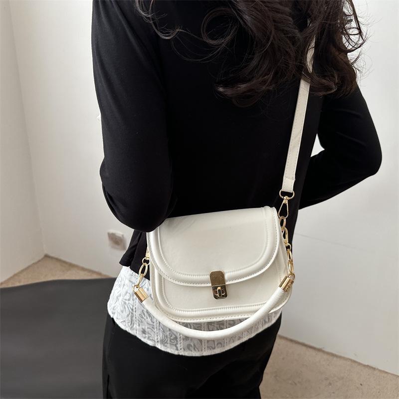 2025 New Handbag Fashion Personality Trend Niche Simple Shoulder Bag Beautiful Casual Messenger Bag