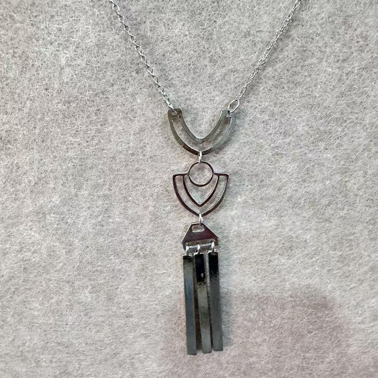 Элегантная трансграничная цепочка для свитера: Роскошное женское длинное ожерелье - Универсальный, шикарный осенне-зимний аксессуар