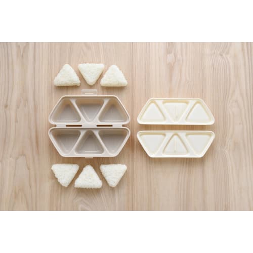 Ernest Onigiri Case, Bento Box (Side Dishes Compatible), Onigiri Mold (Easy Onigiri Kit & Case, Musubito), Beige, A-77371, Favourite Brand of Major Re