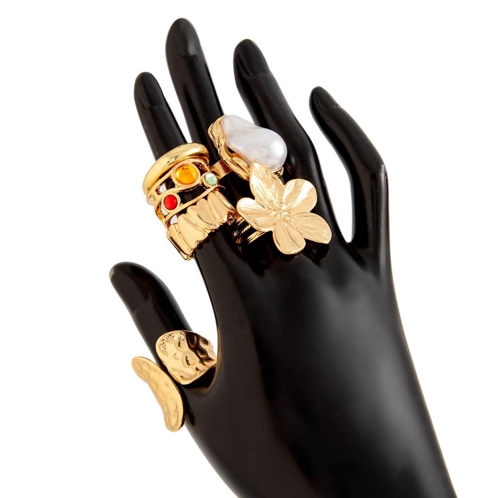 6Pcs Punk Exaggerated Metal Finger Rings Set for Women Men Vintage Flower Pearl Crystal Europe America Open Rings Luxury Jewelry