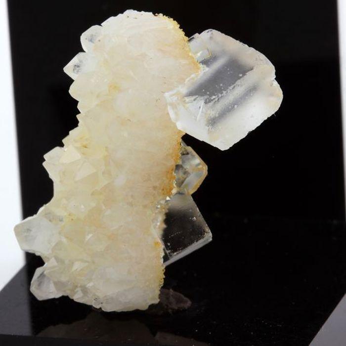 Fluorite + Quartz 26.7 carats