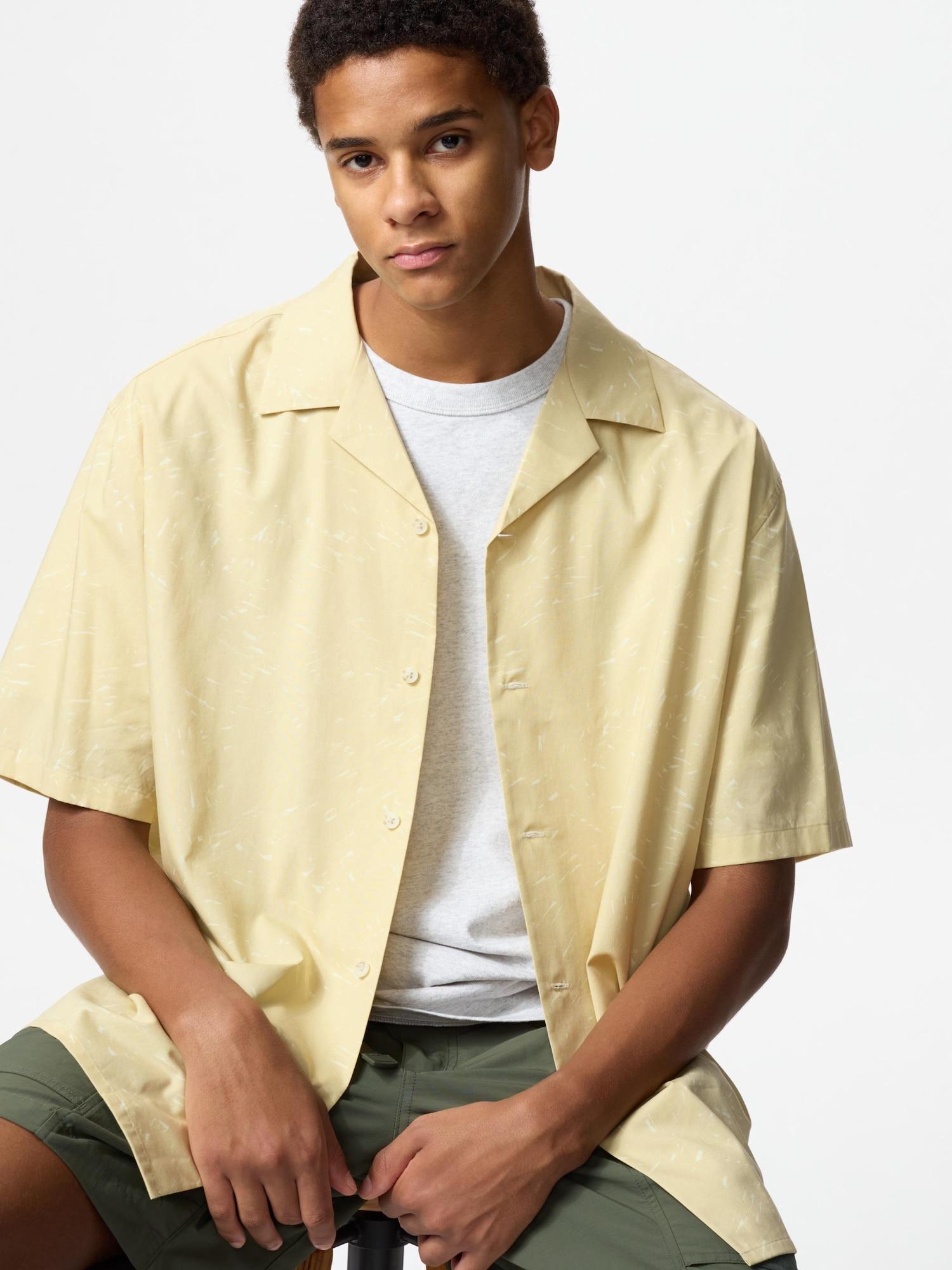 

Uniqlo ModAl Хлопковая рубашка с открытым воротником с коротким рукавом и принтом A