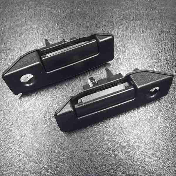 Пара внешних ручек 82607-VW000 и 82606-VW000 для раздвижной двери Nissan Urvan None