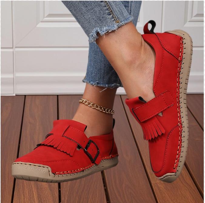 New Women Handmade Leather Shoes Comfortable Slip On Loafers Women Leather Shoes Moccasins Walking Shoes Summer Direct Sales