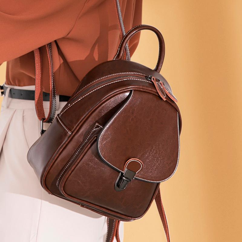 Bolsa Autêntica de Grande Capacidade no Balcão, Nova Bolsa Feminina de Couro Genuíno, Fashion e Versátil, Mochila Casual Nova Pequena Verde