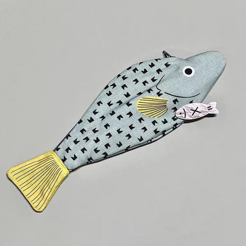 

Пенал для пенала «Окунь» с соленой рыбой, забавный креативный джокер, сумка для хранения, студенческий рабочий стол, многофункциональный ящик для хранения канцелярских принадлежностей светло-синий