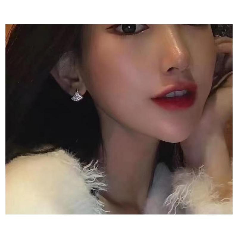 Full Diamond Small Skirt Fan Design Silver Needle Earrings For Women