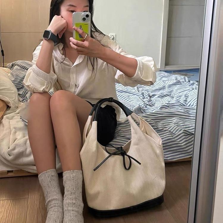 Canvas Tote Bag Women's Shoulder Handbag Large Capacity Commuter Bag Underarm Bag