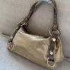 Hand-held Bag with Shoulder Strap for Ladies, Stylish and Sophisticated, with A Tote Style Design.