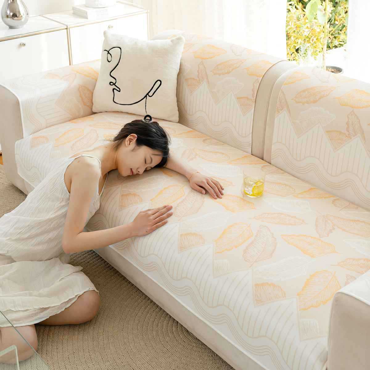 Ice Silk Cooling Fresh Sofa Cushion Summer Cooler Cushion Non-Slip Sofa Cover Breathable Anti-Scratch Living Room Sofa Back 70x70cm