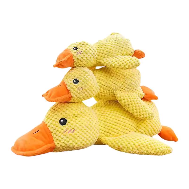 Squeaky Dog Chew Toy Plush Yellow Duck Durable Bite-Resistant Pet Toy for Dogs Relieve Boredom Interactive Puppy Chew Toy
