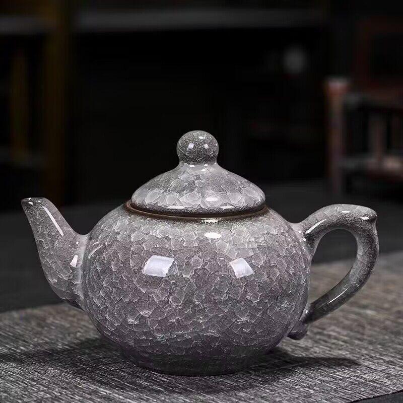 

Yu Zhu Xun Black Ice Ceramic Kung Fu Teapot