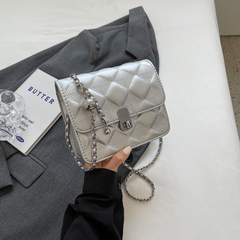 Small Bag Women's New Fashion High-end Fashion Diamond Shoulder Bag Chain Messenger Bag Small Square Bag