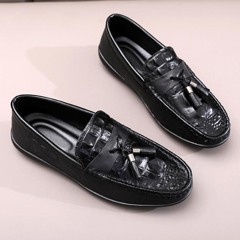 Fashion Men Genuine Leather Loafers Slip On Casual RetroTravel Men Shoes Soft Luxury  Adulto Shoes for Man Tassel Loafers Male Moccasins