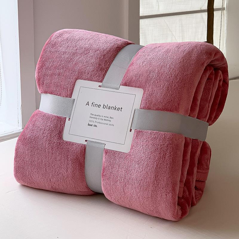 Luxury Flannel Travel Blanket for Airplane Lightweight Office Nap Soft Blanket Non-shedding and Colorfast Multi-purpose Blankets