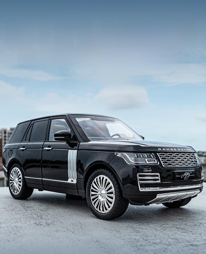 Authentic 1:18 Land Rover Range Rover Alloy Car Model - Fashionable Blind Box Ornaments