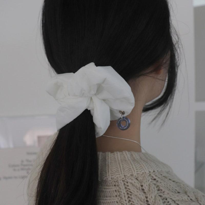 APIOH PADDING SCRUNCHY