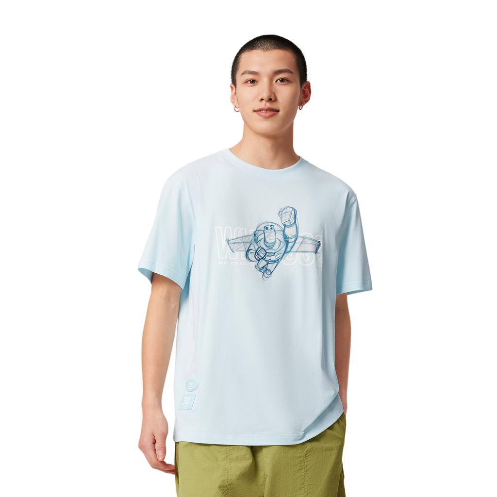 Li Ning X Disney Toy Story Series American Casual Simple Print Quick-Dry Comfortable Breathable Round Neck Short Sleeve T-Shirt Men Tops AHSV685-4