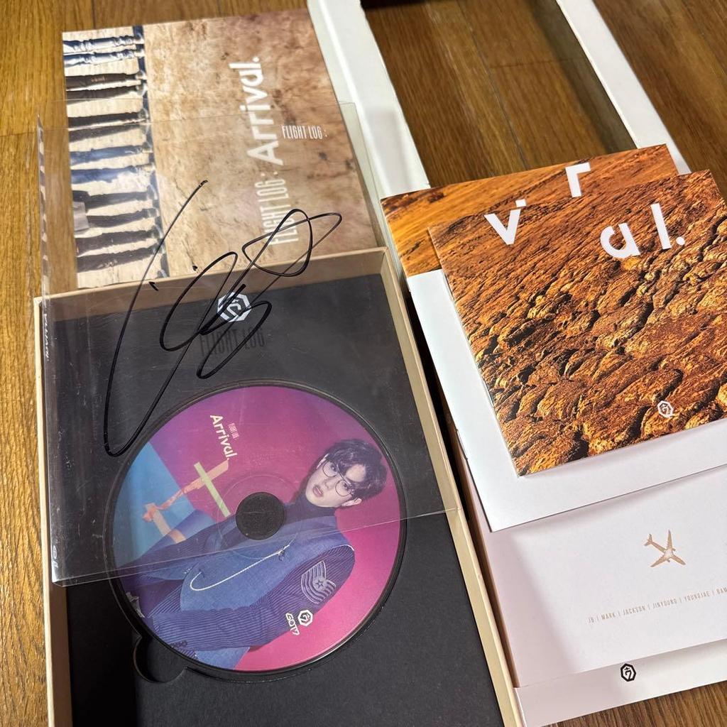 [USED] GOT7 FLIGHT LOG:Arrival. Yugyeom Autographed Mini Album