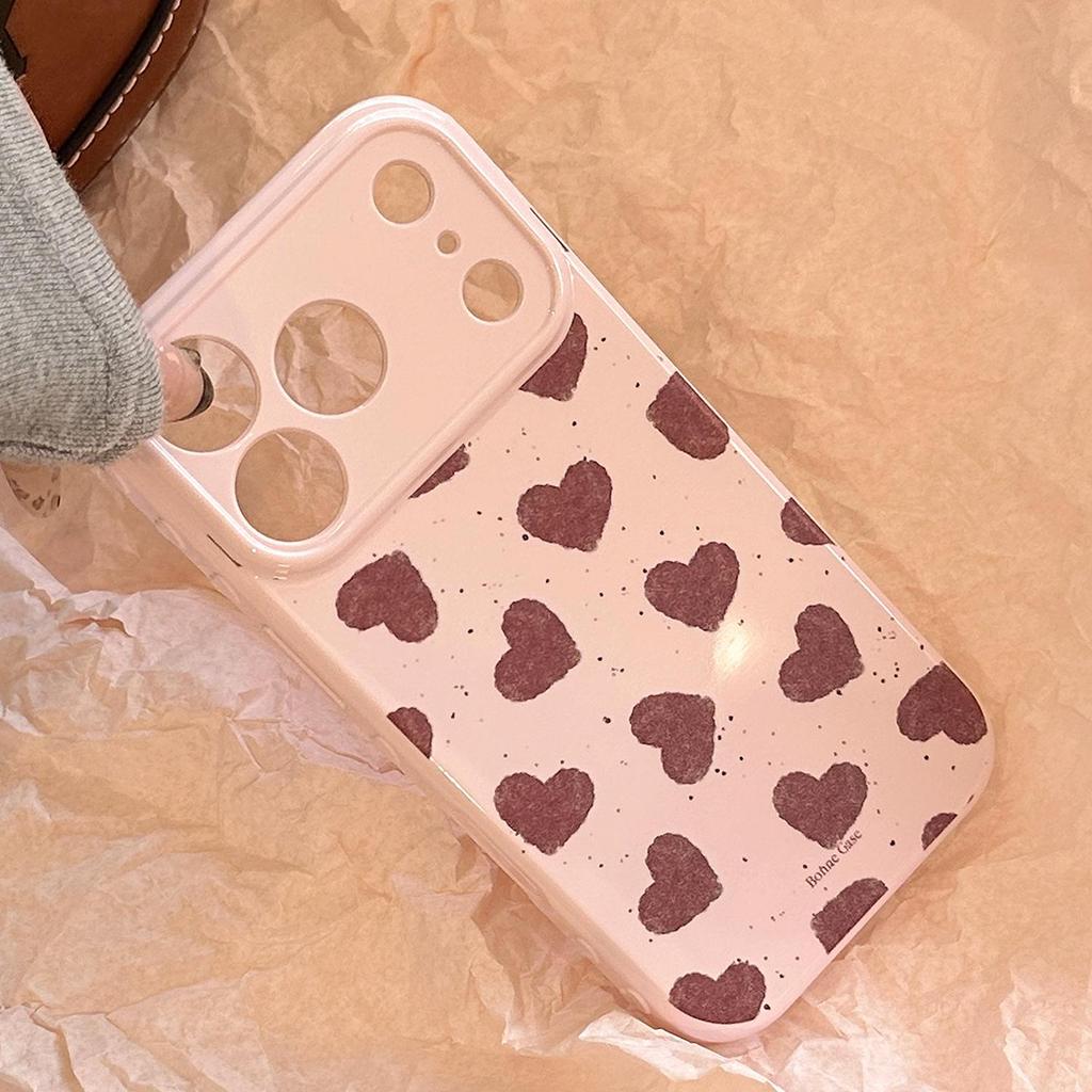 Creative Burgundy Heart-Shaped Phone Case for iPhone 17 and iPhone 17 Pro Max