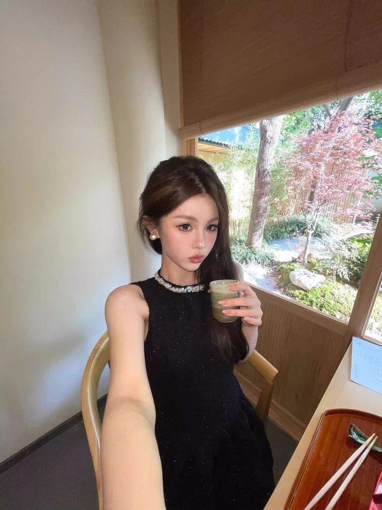 Chic Waist-Cinched French Style Little Black Dress for Women - Elegant Birthday Gift Short Skirt