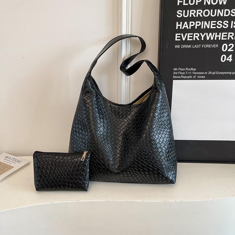 Casual Retro Large-capacity Mother and Child Bag Women's New Popular Versatile Foreign-style Woven Bucket Bag Shoulder Bag