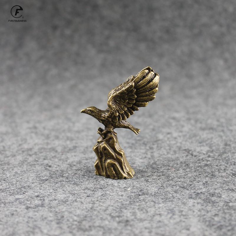 Antique Solid Copper Ornaments Bronze Young Eagle Statue Brass Miniatures Figurines Home Decorations Office Desk Decor Tea Pets
