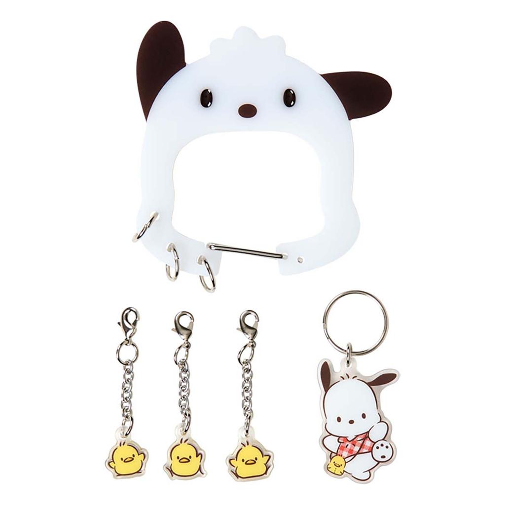 Sanrio Charm Carabiner (Pochacco's Favorite P-chans) Pochacco 728047