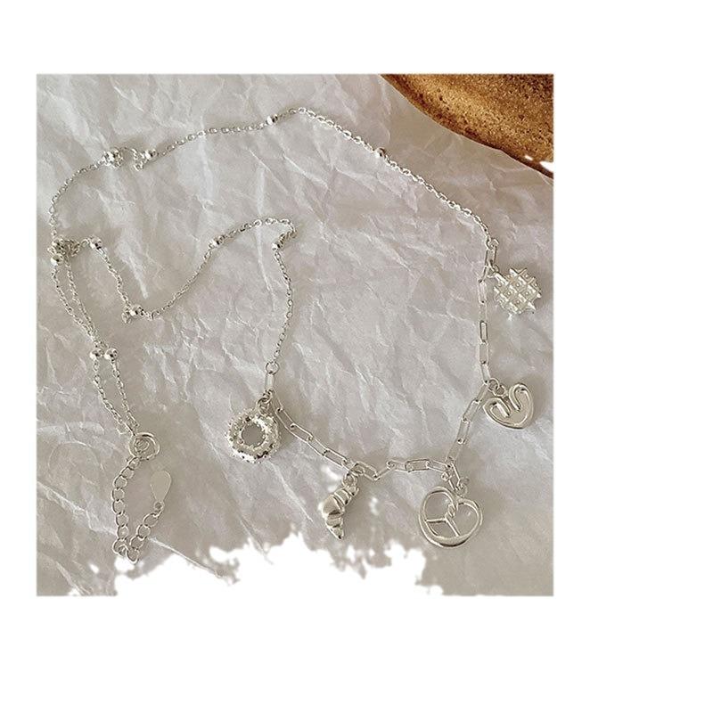 Design Sense Croissant Nod Apă Sărată Gogoașă Ciucure Colier Femeie Dulce Delicat Versatil Lanț de Gât Lanț Claviculă