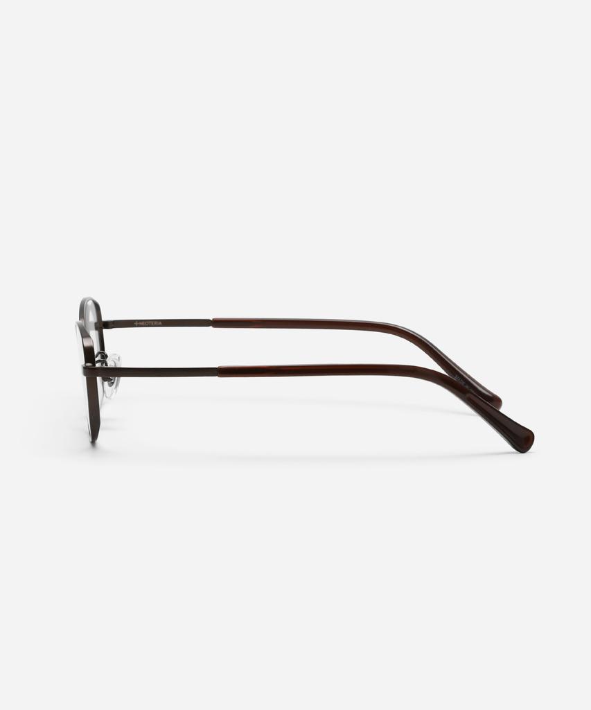 Neotelia Moment · Brown