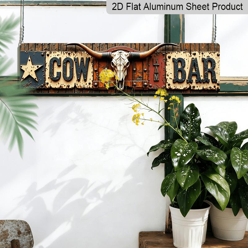 2D Flaches Cowboy-Bar-Thema Aluminium Dekoschild - Rustikale Westen-Themen-Wanddekoration mit einem Bullenschädel als Mittelstück und Vintage-Schriftzug