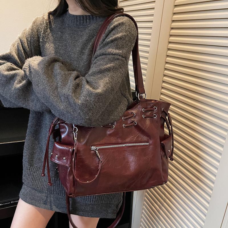Trending Drawstring Backpack Multi-pocket Leather Bag Stylish Shoulder Bag for Women