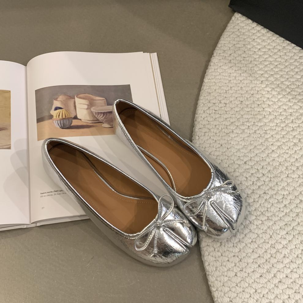 

Fashion IPPEUM Women Split Toe Shoes Mary Janes Flats Silver Ballet Shoes Women Ballerines Femme Chaussure US 4 (22.5CM)